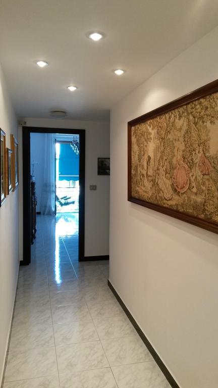 Appartamento Cavour 15 Μπολιάσκο Δωμάτιο φωτογραφία